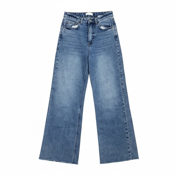 3/$25 H&M Blue Flare & Wide Leg Jeans - Picture 1 of 1
